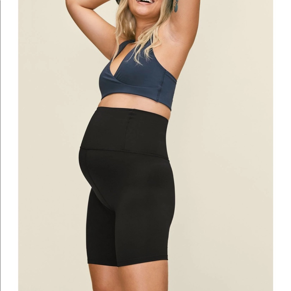 Girlfriend Collective seamless maternity bike short